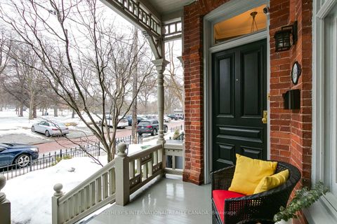 Photo 3 at 389 Carlton Street, South St. James Town, Toronto