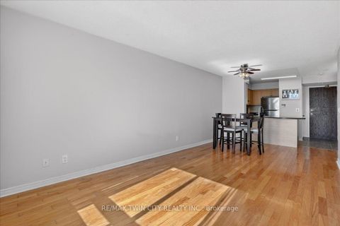 Photo 14 at 409 - 23 Oneida Crescent, Langstaff, Richmond Hill