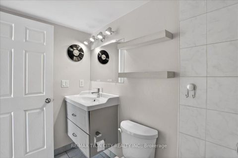 Photo 19 at 409 - 23 Oneida Crescent, Langstaff, Richmond Hill