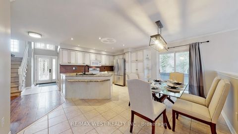 Photo 10 at 56 Livia Herman Way N, East Bayfield, Barrie