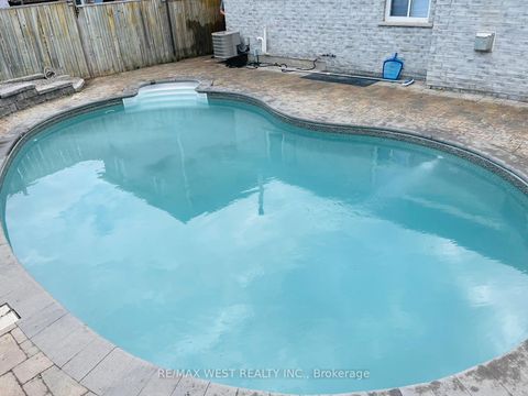 Photo 32 at 56 Livia Herman Way N, East Bayfield, Barrie