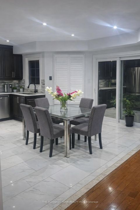 Photo 2 at 65 Morningview Trail, Rouge E11, Toronto