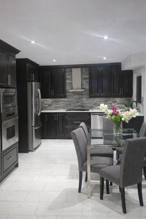 Photo 5 at 65 Morningview Trail, Rouge E11, Toronto