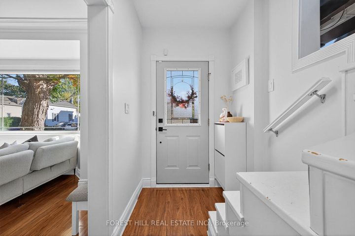 Photo 2 at 210 Kendal Avenue, O'Neill, Oshawa