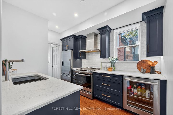 Photo 8 at 210 Kendal Avenue, O'Neill, Oshawa