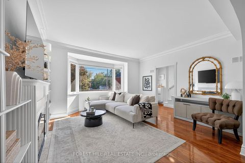 Photo 5 at 210 Kendal Avenue, O'Neill, Oshawa