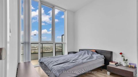 Photo 5 at 1116 - 60 Honeycrisp Crescent, Vaughan Corporate Centre, Vaughan