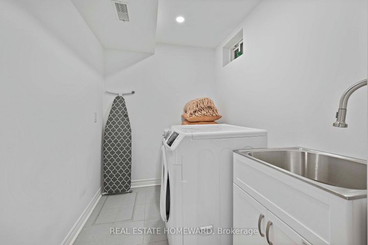 Photo 23 at 142 Bellwoods Avenue, Bellwoods, Toronto