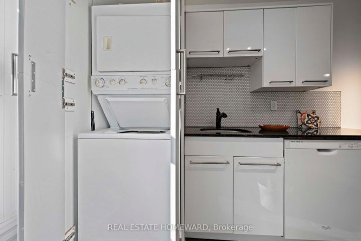 Photo 34 at 142 Bellwoods Avenue, Bellwoods, Toronto