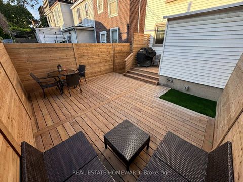 Photo 40 at 142 Bellwoods Avenue, Bellwoods, Toronto