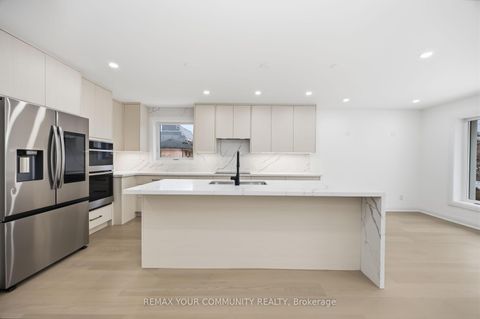 Photo 8 at 55 Cocksfield Avenue, Bathurst Manor, Toronto