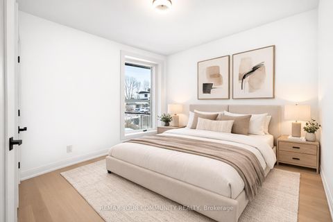 Photo 17 at 55 Cocksfield Avenue, Bathurst Manor, Toronto