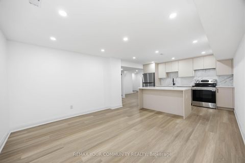 Photo 33 at 55 Cocksfield Avenue, Bathurst Manor, Toronto