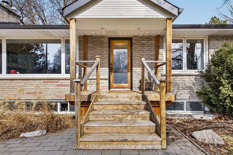 Photo 1 at 22 Rice Drive, Schomberg, King