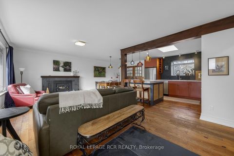 Photo 2 at 22 Rice Drive, Schomberg, King