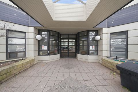 Photo 3 at 908 - 150 Alton Towers Circle, Milliken, Toronto