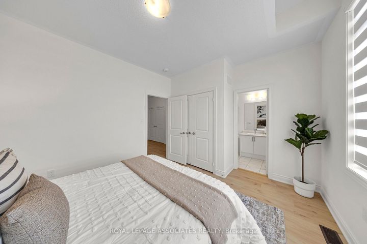 Photo 22 at 2215 Beckman Crescent, Kedron, Oshawa