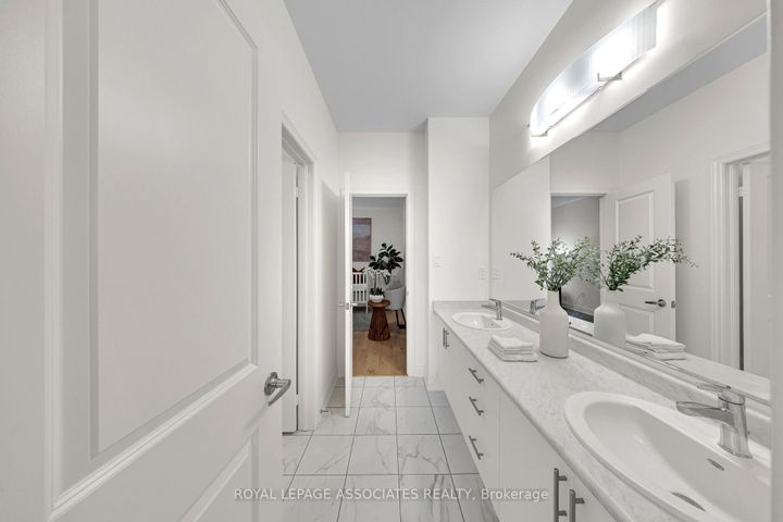 Photo 25 at 2215 Beckman Crescent, Kedron, Oshawa