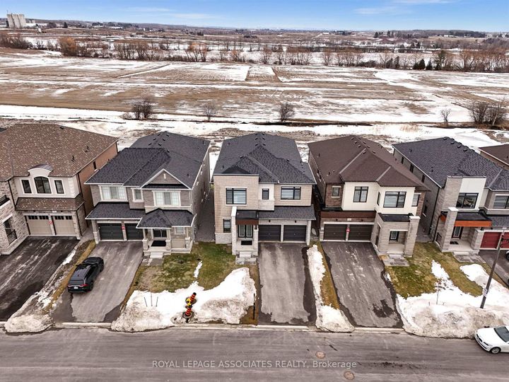 Photo 38 at 2215 Beckman Crescent, Kedron, Oshawa