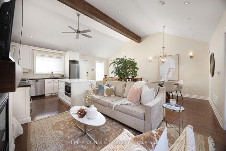 Photo 0 at 122 Robinson Street, Bellwoods, Toronto