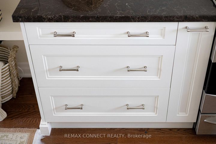 Photo 16 at 122 Robinson Street, Bellwoods, Toronto