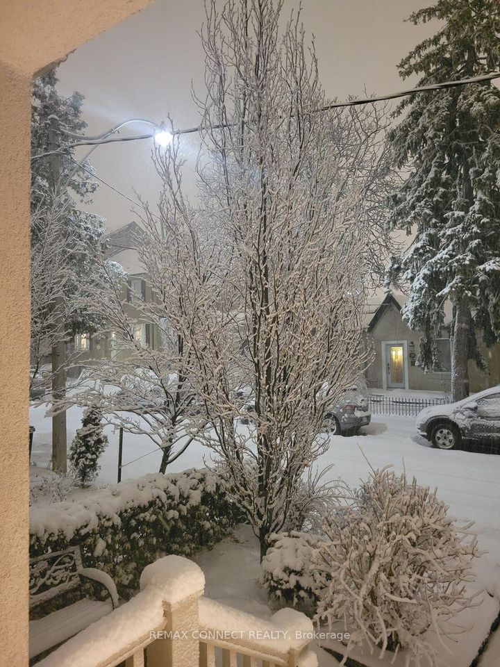 Photo 45 at 122 Robinson Street, Bellwoods, Toronto