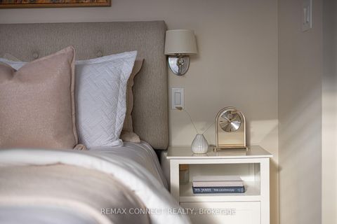 Photo 19 at 122 Robinson Street, Bellwoods, Toronto