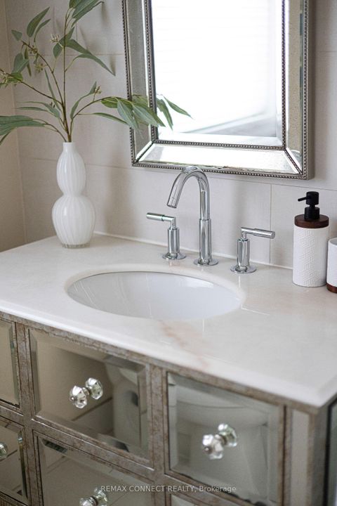 Photo 23 at 122 Robinson Street, Bellwoods, Toronto