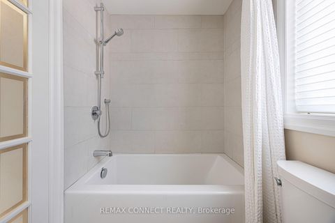 Photo 24 at 122 Robinson Street, Bellwoods, Toronto