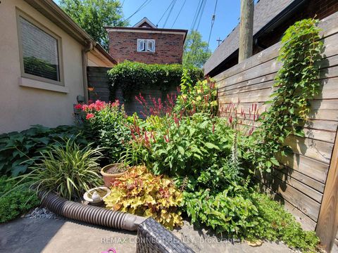 Photo 35 at 122 Robinson Street, Bellwoods, Toronto