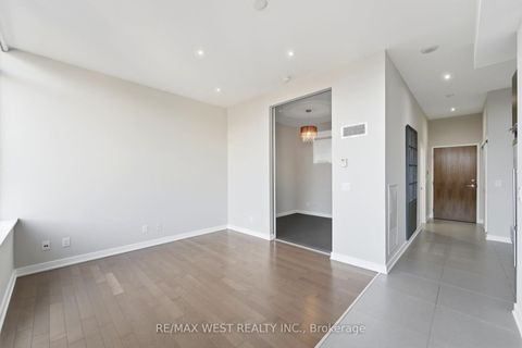 Photo 15 at 510 - 3 Market Street, Waterfront Communities C8, Toronto