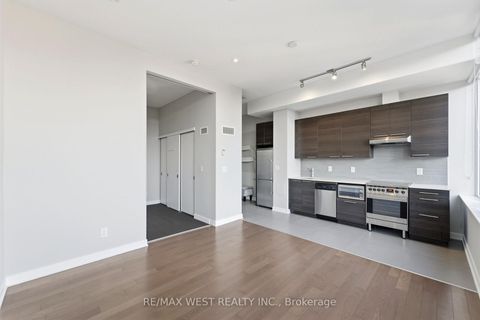 Photo 17 at 510 - 3 Market Street, Waterfront Communities C8, Toronto