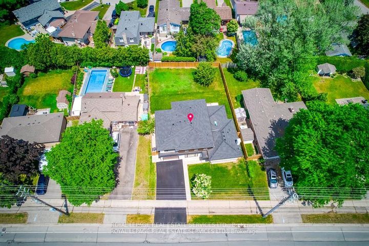 Photo 5 at 559 Walkers Line, Shoreacres, Burlington