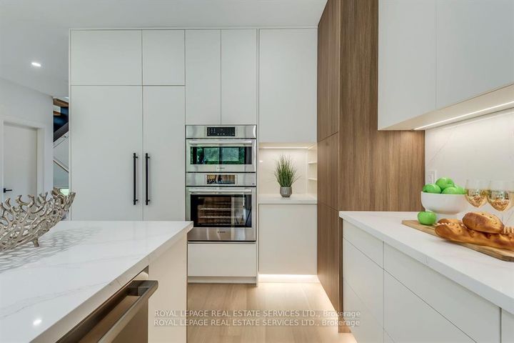 Photo 17 at 559 Walkers Line, Shoreacres, Burlington