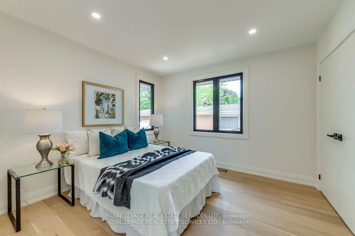 Photo 22 at 559 Walkers Line, Shoreacres, Burlington