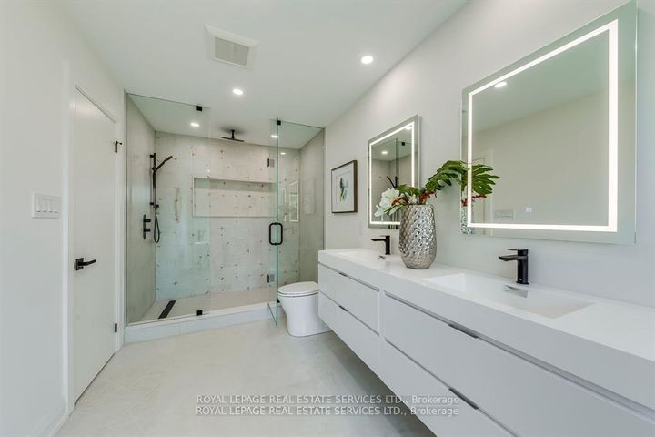 Photo 31 at 559 Walkers Line, Shoreacres, Burlington