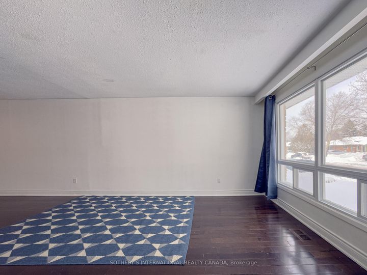 Photo 6 at 3240 Trisha Downs, Mississauga Valleys, Mississauga