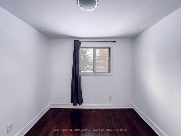 Photo 17 at 3240 Trisha Downs, Mississauga Valleys, Mississauga