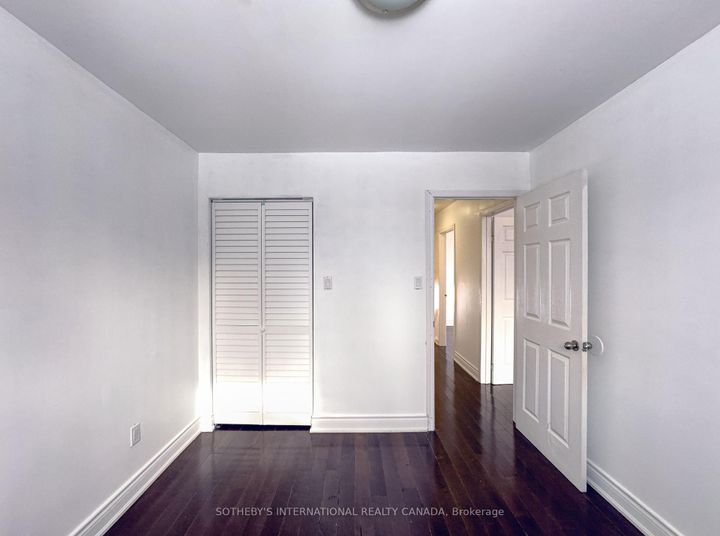 Photo 18 at 3240 Trisha Downs, Mississauga Valleys, Mississauga