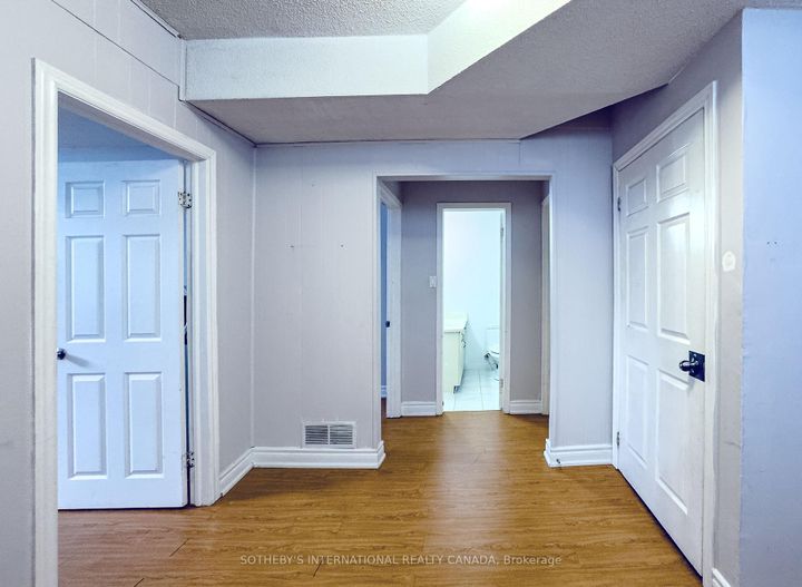 Photo 23 at 3240 Trisha Downs, Mississauga Valleys, Mississauga