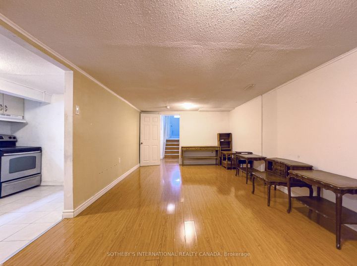 Photo 32 at 3240 Trisha Downs, Mississauga Valleys, Mississauga