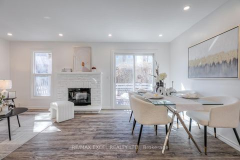 Photo 4 at 34 Whistling Hills Drive, Milliken, Toronto