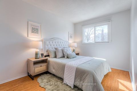 Photo 25 at 34 Whistling Hills Drive, Milliken, Toronto