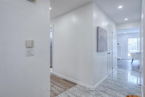 Photo 45 at 34 Whistling Hills Drive, Milliken, Toronto