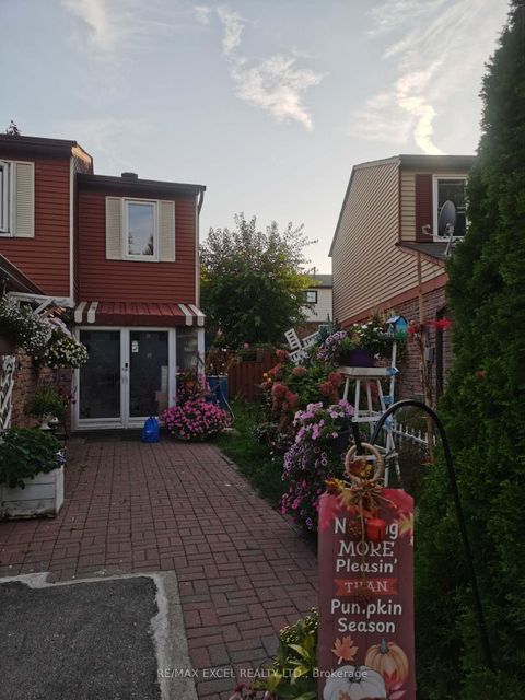 Photo 49 at 34 Whistling Hills Drive, Milliken, Toronto