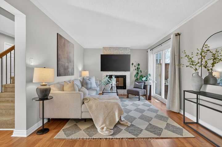 Photo 13 at 1787 Listowell Crescent, Liverpool, Pickering