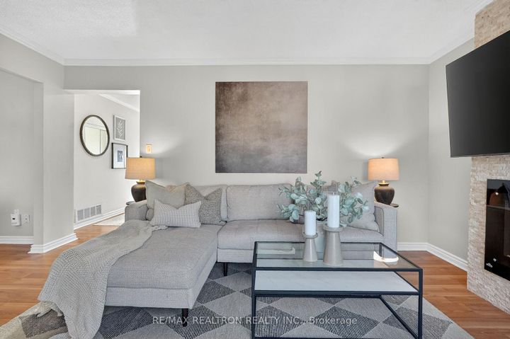 Photo 15 at 1787 Listowell Crescent, Liverpool, Pickering