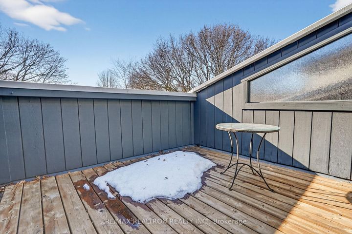 Photo 25 at 1787 Listowell Crescent, Liverpool, Pickering