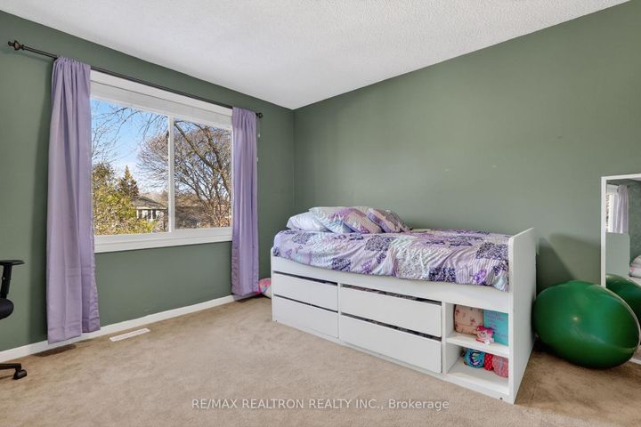 Photo 30 at 1787 Listowell Crescent, Liverpool, Pickering