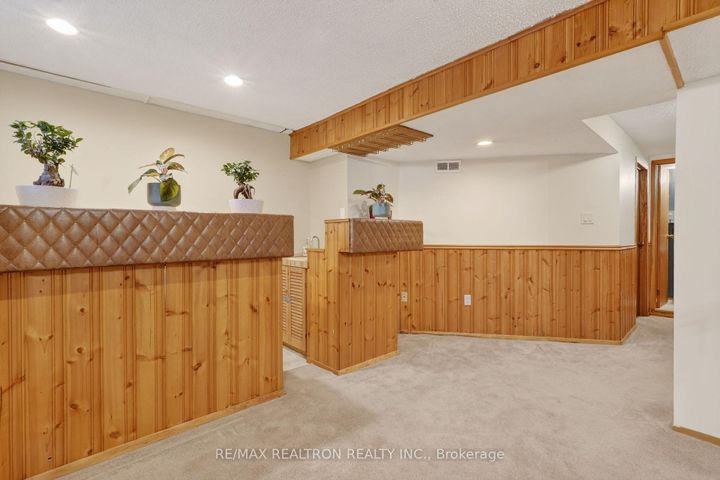 Photo 34 at 1787 Listowell Crescent, Liverpool, Pickering